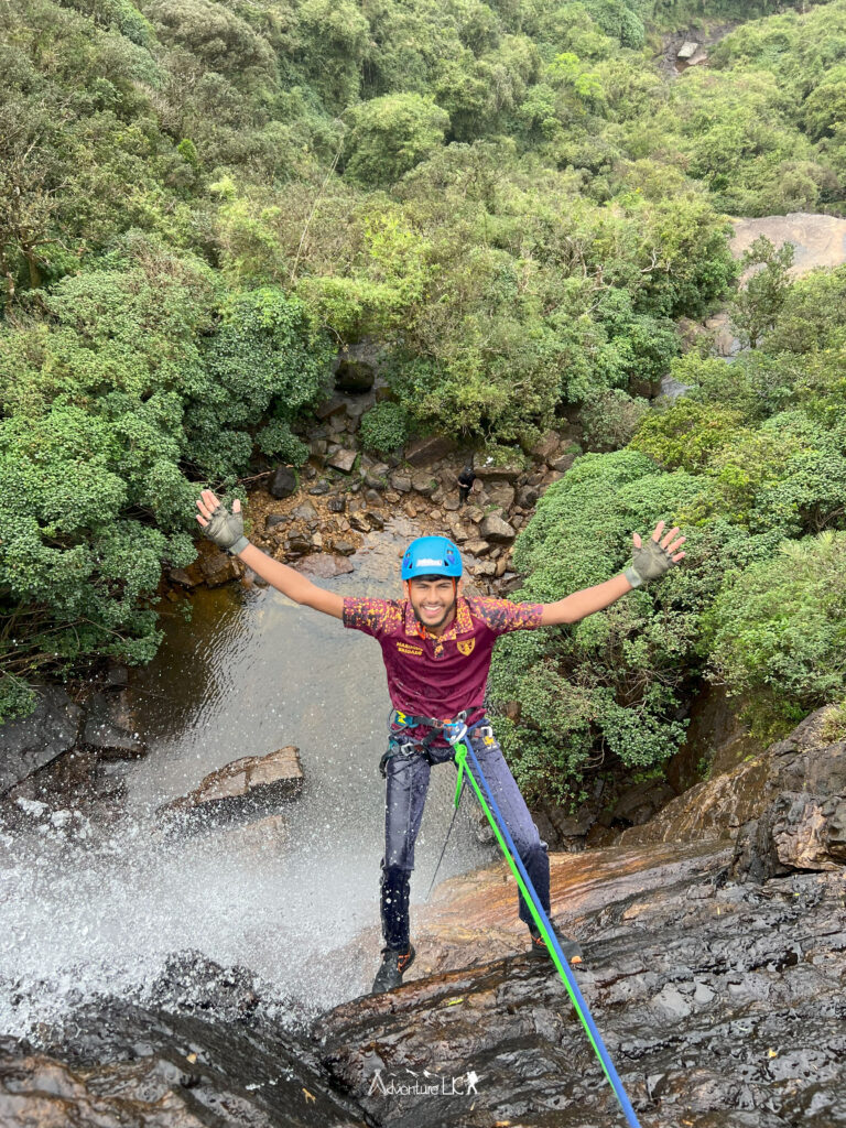 wayaexplorers kotaganga waterfall abseiling